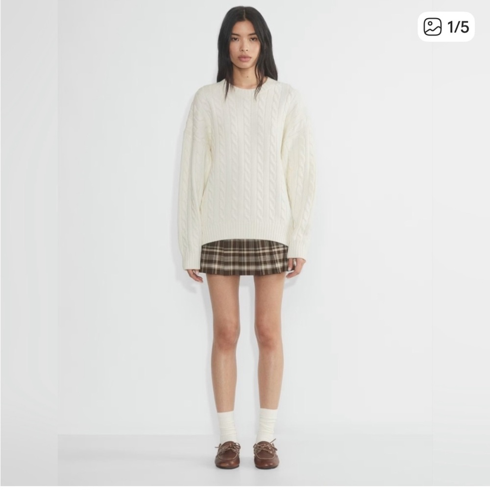 Aritzia Sunday Best Peggy Cable Chunky Knit Sweater Size Small